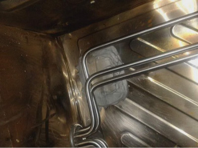 不銹鋼修補膠，高效低成本解決不銹鋼水箱漏水問題！